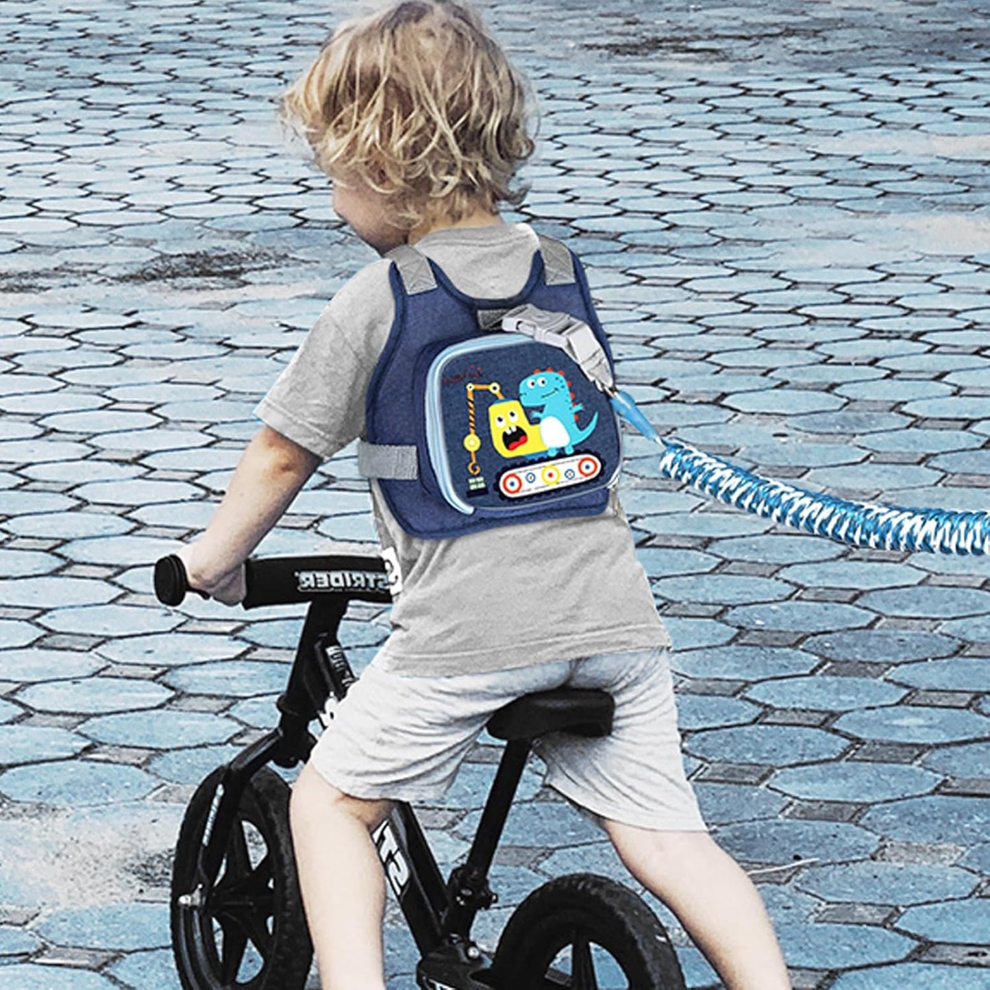 Accmor Toddler Harness Leash + Reflective Anti Lost Wrist Link, Cute Car Kids Back Pack with Hand Strap Collapsible Child Walking Restraint Belt Tether Hold Baby Boys Close for Outdoor Travel