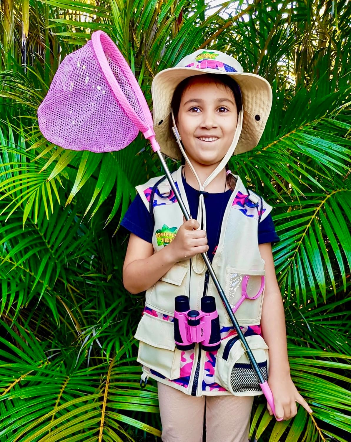 Kidz@Play Bug Hunting Kit, Vest, Hat, Binoculars, Lg. Net, Bug Container, Whistle, Flashlight, Magnifier, Thermostat, Compass, Tweezers