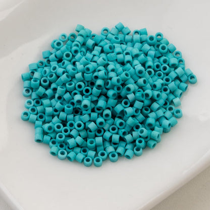John Bead 25g Cylin Beads Opaque Turquoise Green 11/0 Glass Cylindrical Seed Beads for Jewelry Bracelets Necklaces Earrings Making Embroidery