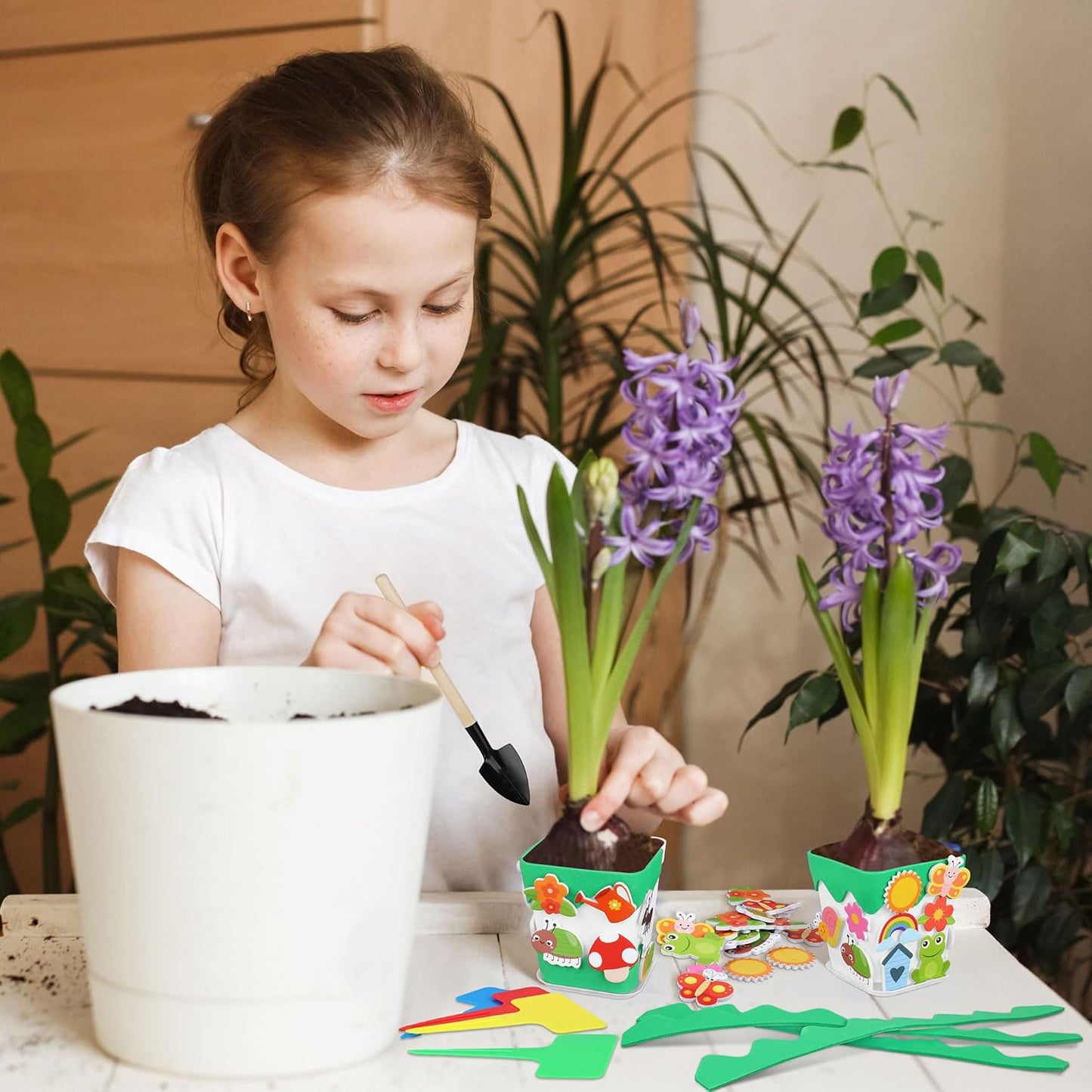 Elcoho 36 Set Garden Plastic Pot Craft Kit Plant Spring Craft Kits for Kids Flower Pots with 150 Foam Stickers 36 Labels 24 Certificate of Awards 3 Tools Planting Growing Kit for Kids, Mixed Colors