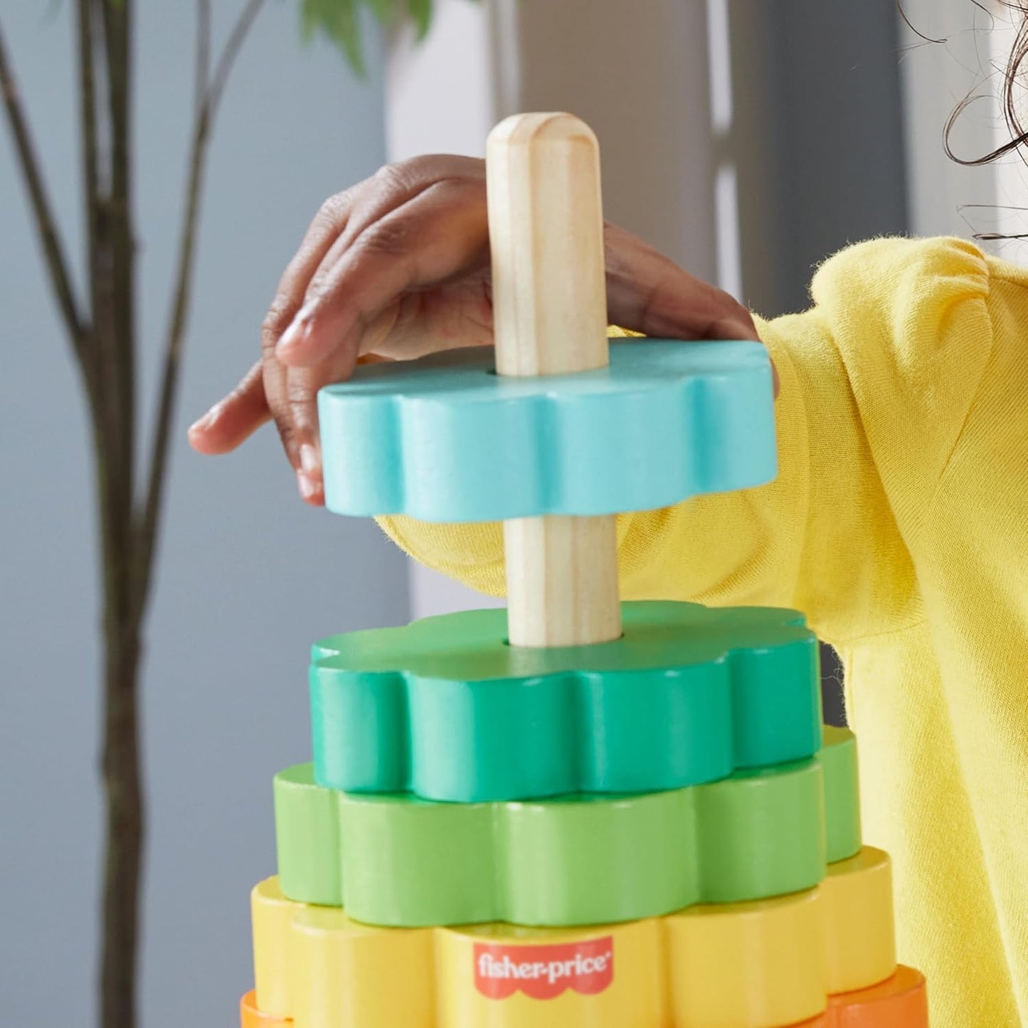Fisher-Price Wood Toddler Toy Ring Stacker, 10-Piece Wooden Stacking Activity for Fine Motor Skills Play Kids Ages 18+ Months
