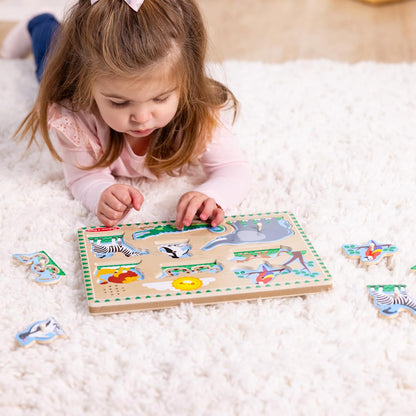 Melissa & Doug Farm Animals Sound Puzzle – 8-Piece Wooden Peg Puzzle with Light-Activated Sounds, Music Learning Toy for Toddlers and Preschoolers Ages 2+