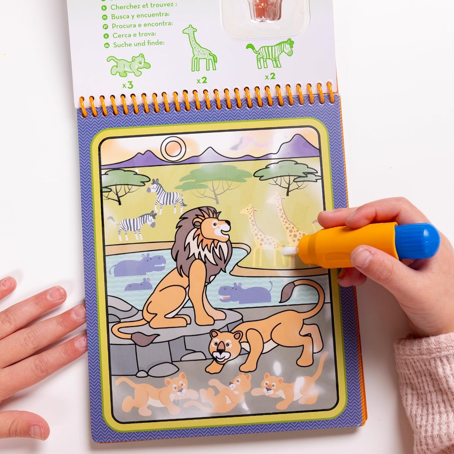 Melissa & Doug On The Go Water Wow! Mess Free Coloring Book, Reusable Water-Reveal Activity Pad, Dinosaurs, Travel Toys, Party Favors, for Toddlers & Kids Ages 3+