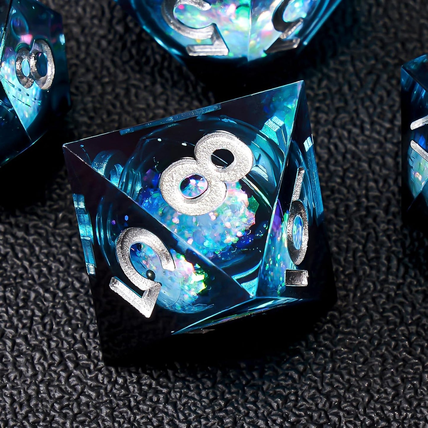 Liquid Core DND Dice Set, 7pcs Sharp Edge Dice for Role Playing Dungeons and Dragons Ttrpg with Gift Box, Handmade Resin D&D Dice RPG Role Playing Games Dice Set(Blue Gold)
