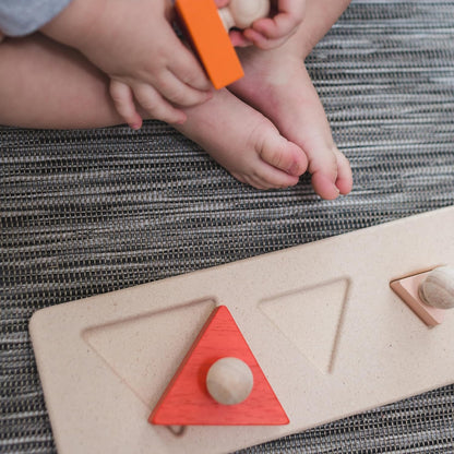 PlanToys® Sorting Boat Toy | Wooden Shape Sorter Toy for Toddlers 3+ | Montessori Educational Boat Puzzle with 6 Blocks | Develops Fine Motor Skills, Shape Matching & Problem-Solving