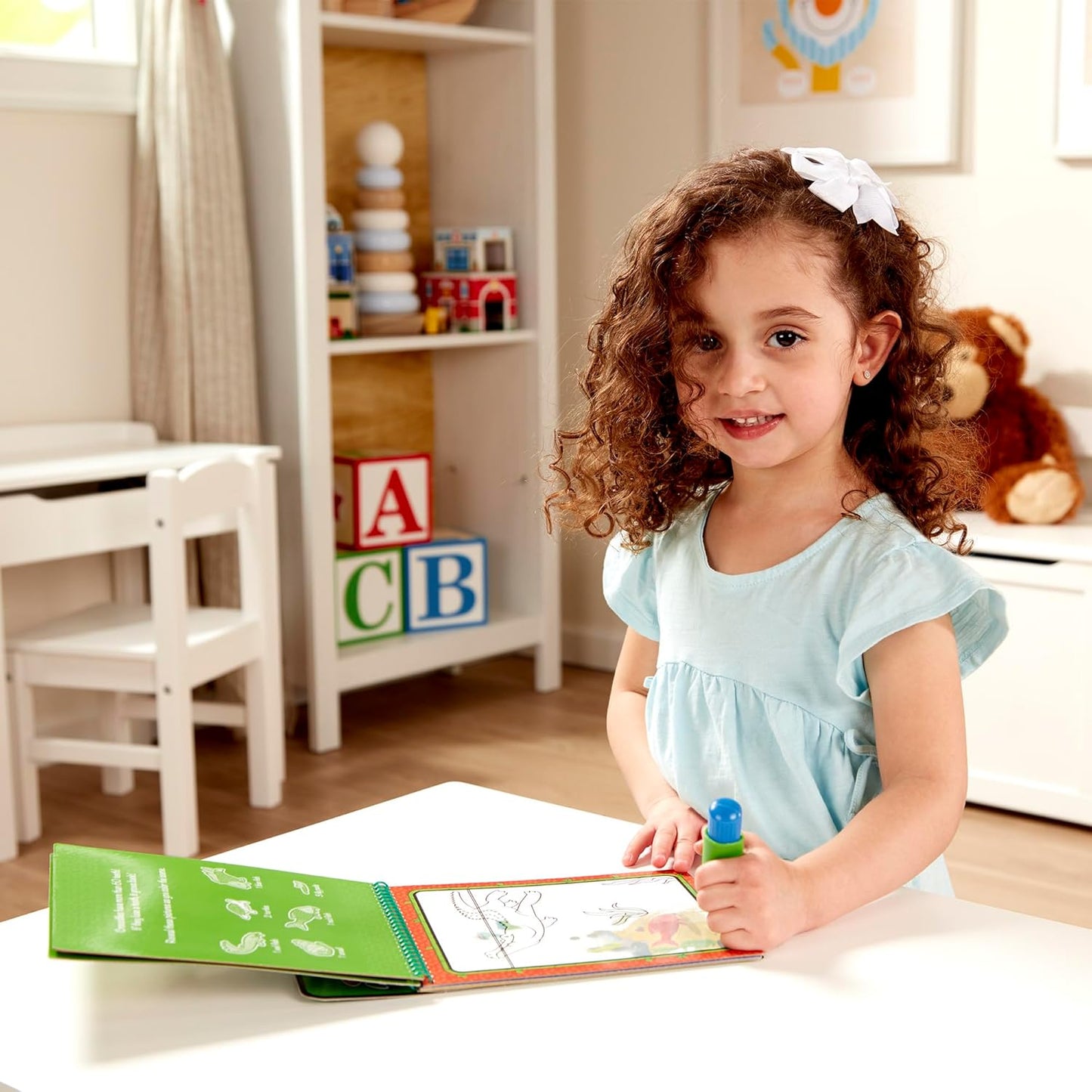 Melissa & Doug On The Go Water Wow! Mess Free Coloring Book, Reusable Water-Reveal Activity Pad, Dinosaurs, Travel Toys, Party Favors, for Toddlers & Kids Ages 3+