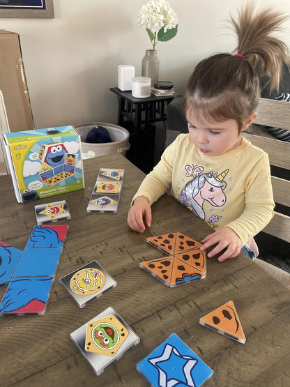 CreateOn “Sesame Street” Toys, Magnetic Kids’ Building Tiles from “Sesame Street” Books, Colors with Elmo Magnet Tiles, Educational Toys for Ages 3+, 17 Pieces