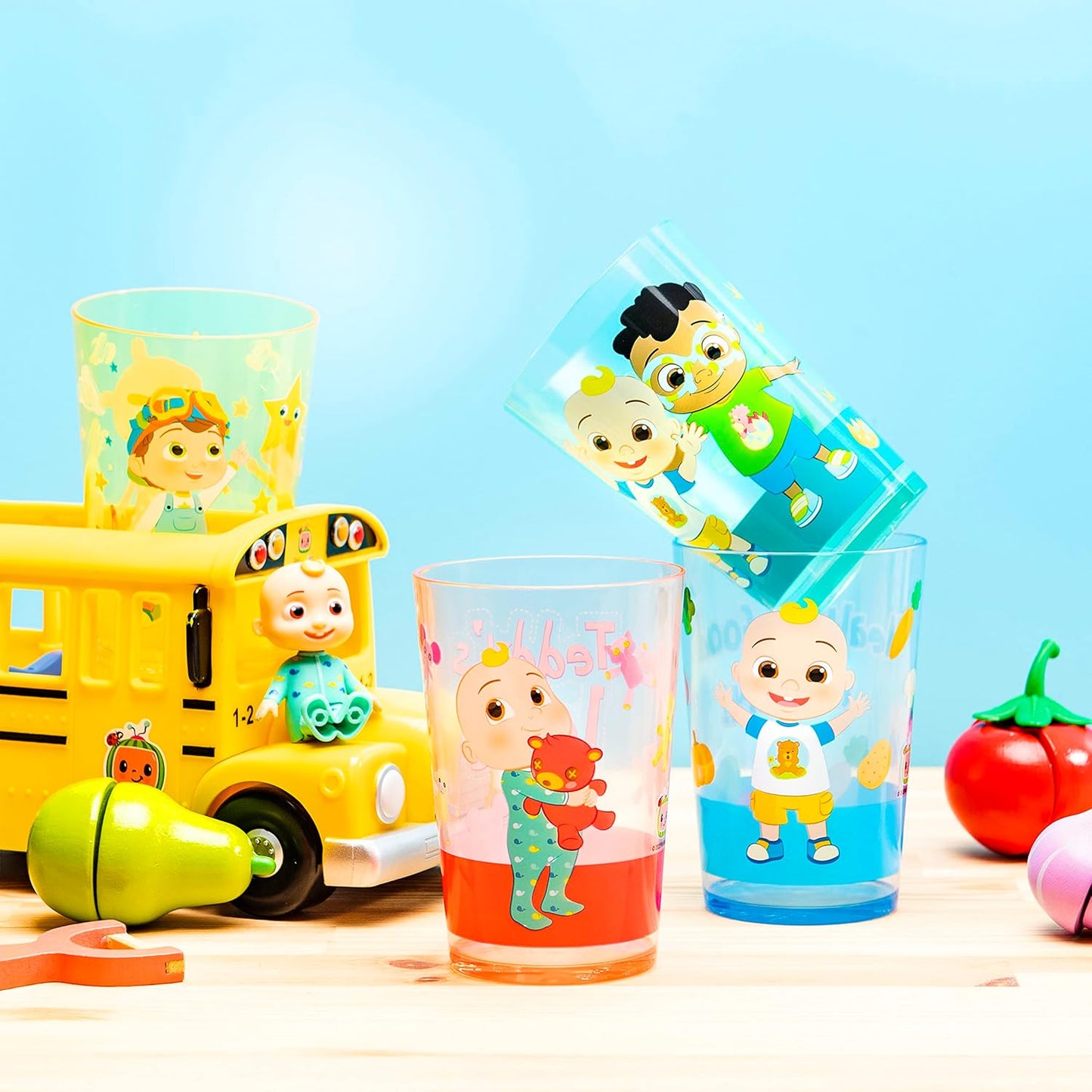 Zak Designs 14.5oz Disney Frozen 2 Nesting Tumbler Set Includes Durable Plastic Cups, Fun Drinkware is Perfect for Kids, 4pk (14.5oz, Anna & Elsa & Olaf)