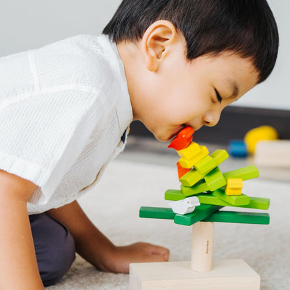PlanToys® Balancing Cactus | Montessori Wooden Toy for Toddlers | STEM Game for Fine Motor Skills, Logic & Coordination | Eco-Friendly Educational Toy for Kids Ages 3+