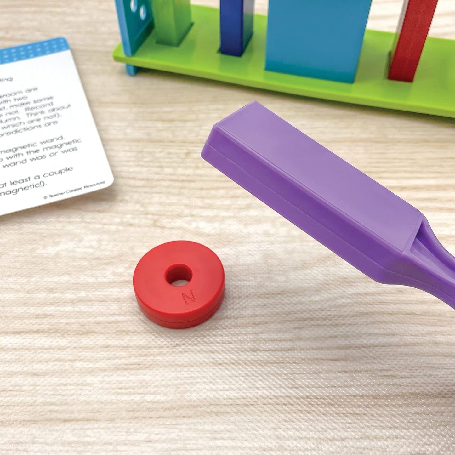 Teacher Created Resources Up-Close Science: Magnifying Glasses & Tweezers Activity Set (TCR20368)