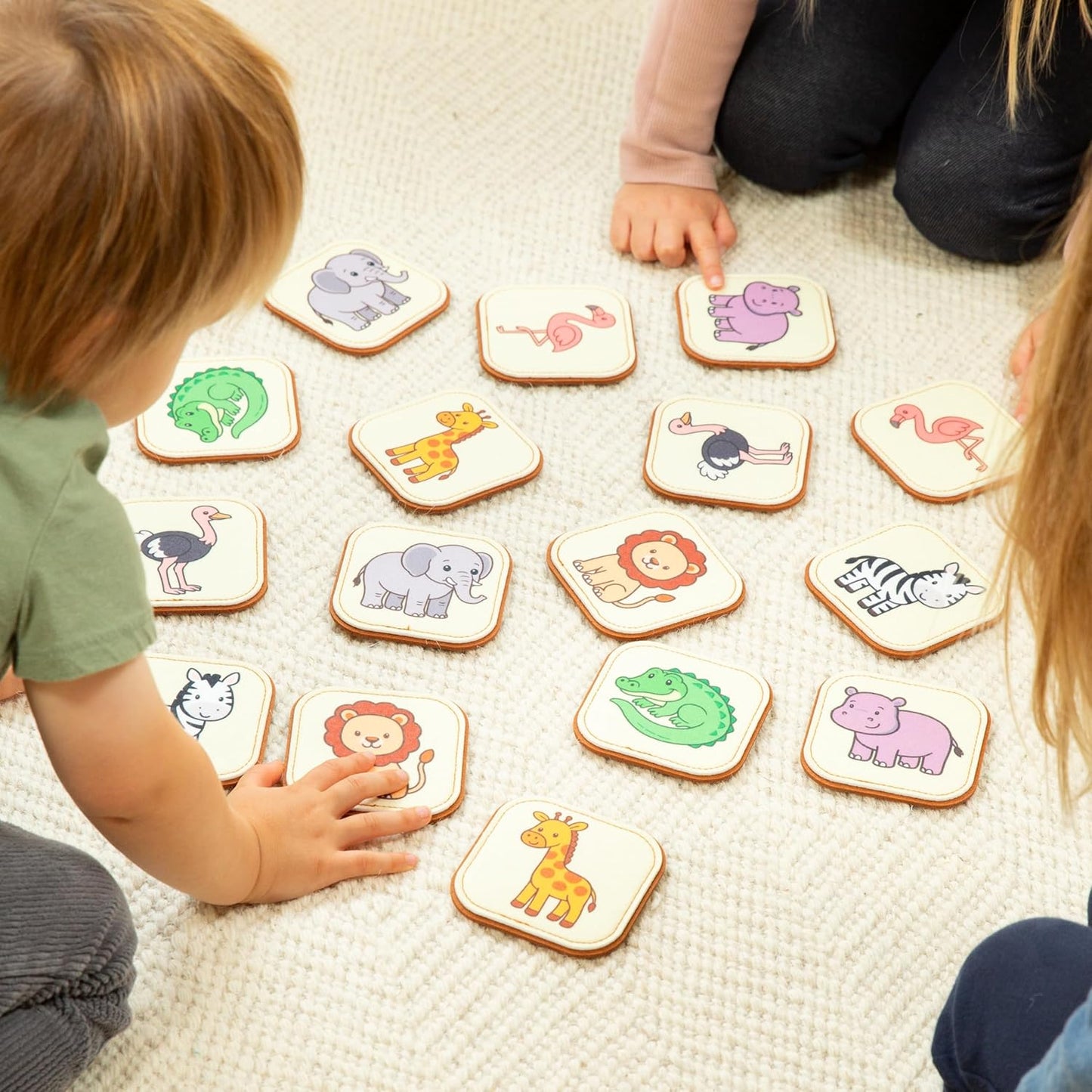 Felt Matching Game for Ages 2–4 – Soft and Safe for Ages 1+ – Montessori Memory Game – Sensory Flash Cards – Best Educational Gift for Ages 1–3 - Woodland Animal Theme