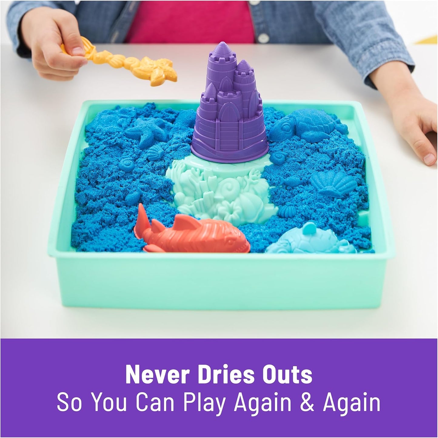 Kinetic Sand, Sandbox Set with 1lb Purple Play Sand, 4 Tools & Molds, Storage, Sensory Toys for Kids Ages 3 and up