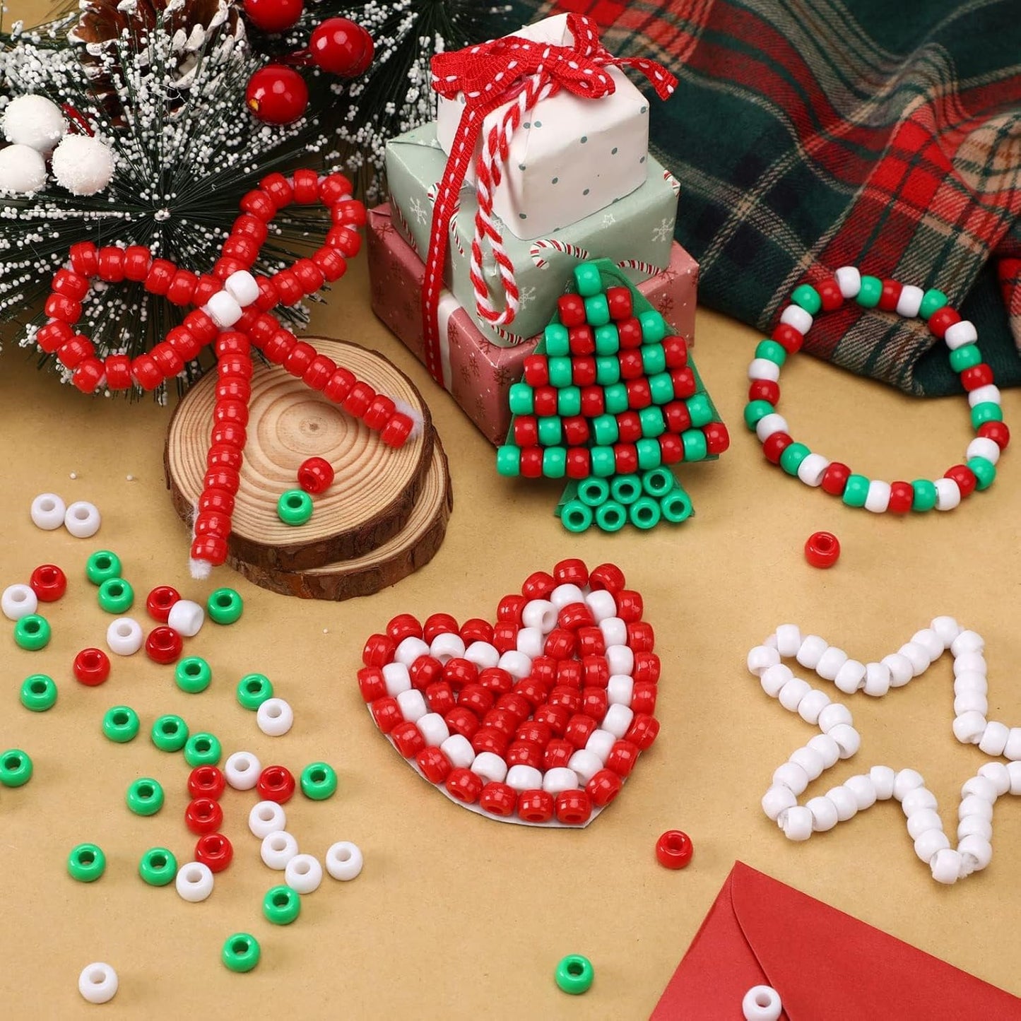 UPINS 1200Pcs Christmas Pony Beads Friendship Plastic Small Hair Beads Red Green White Pony Beads for Necklace Supplies (Christmas)