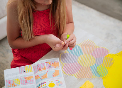 BOX CANDIY Totally Chill Out Woven Friendship Bracelets Kit in Keepsake Box to Make and Share