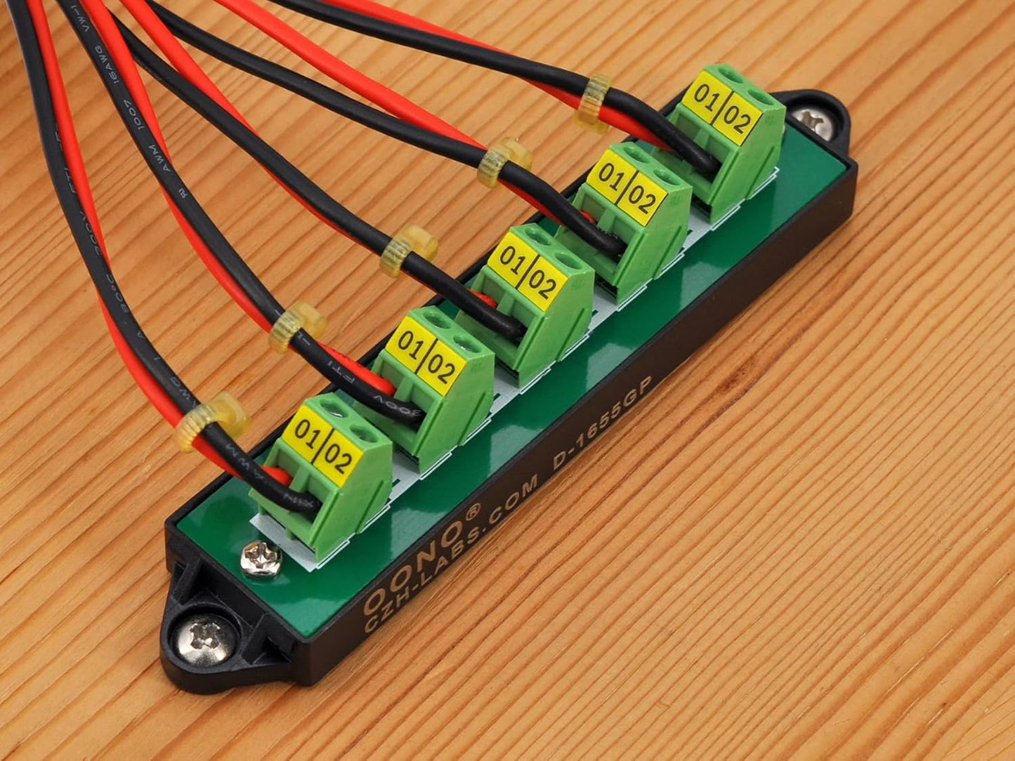 30Amp 300V 1x10 Position Terminal Block Distribution Module. OONO D-1661GP