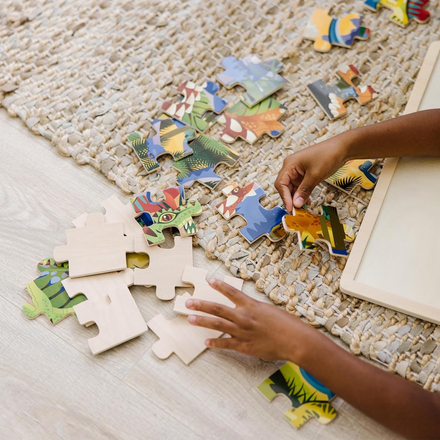 Melissa & Doug Under The Sea Ocean Animals Wooden Jigsaw Puzzle with Storage Tray (24 pcs)