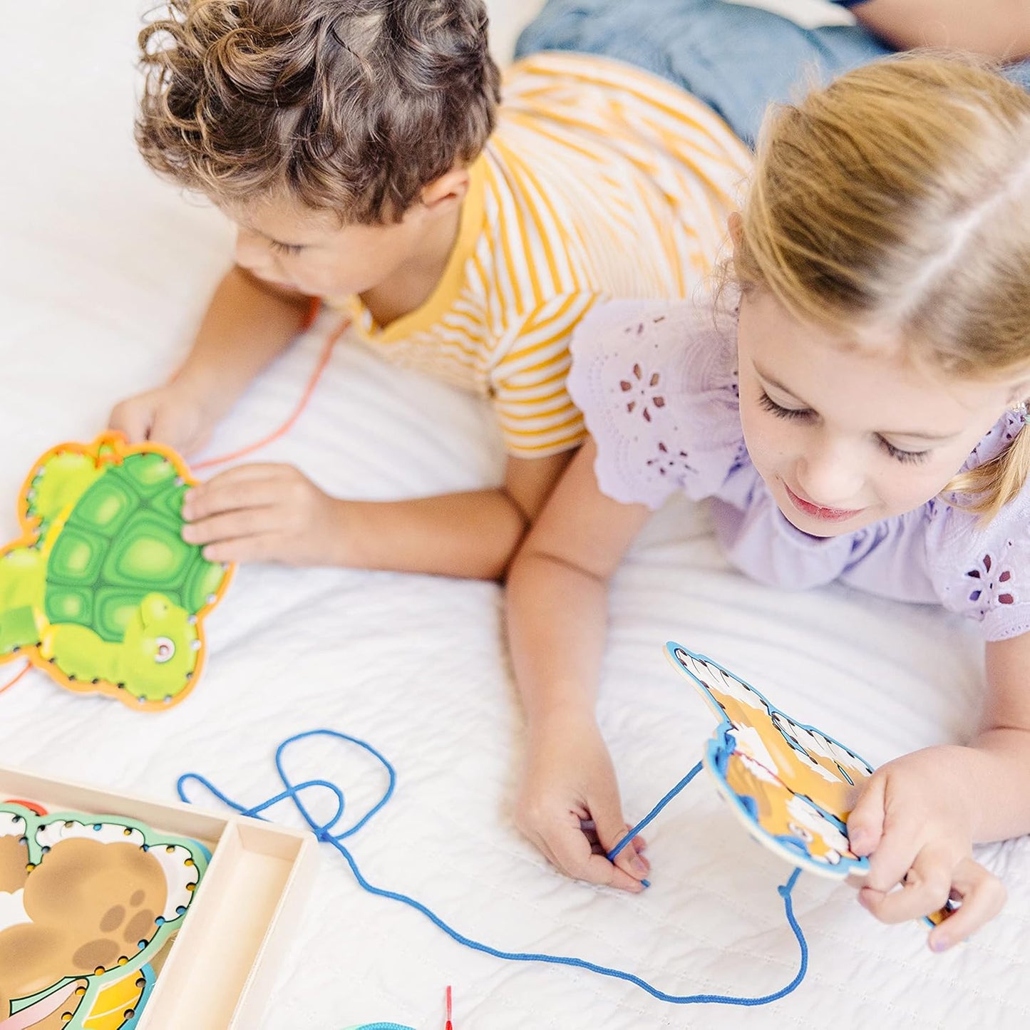 Melissa & Doug Lace and Trace Activity Set: 5 Wooden Panels and 5 Matching Laces - Farm