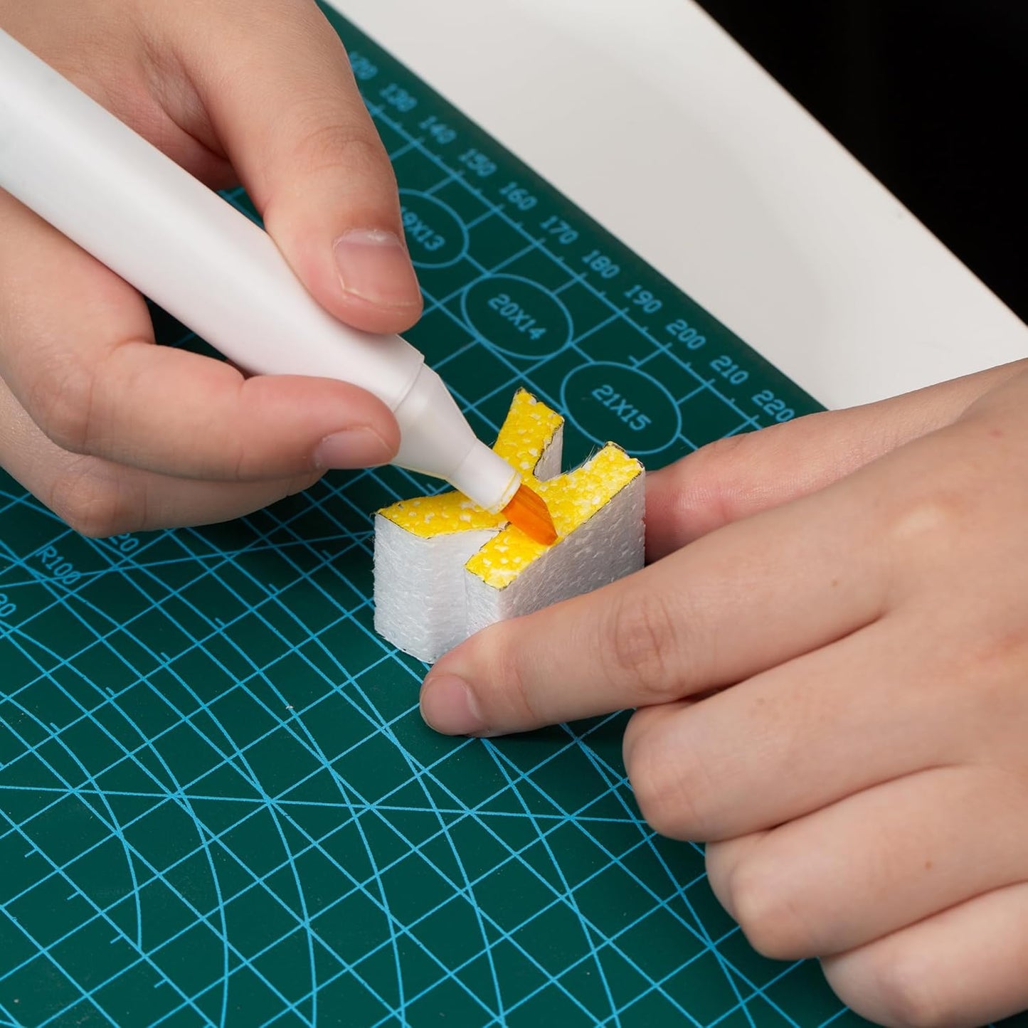 Crafare Craft Foam Blocks 10X10X4 Inch Polystyrene Squares Foam Block for Crafting for Arts School Projects Sculptures Floral Arrangements Modeling and Centerpieces
