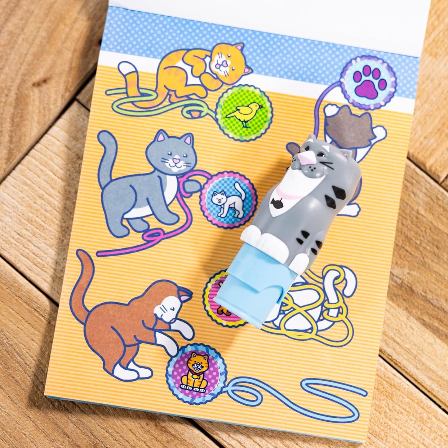 Melissa & Doug Sticker Wow!™ 24-Page Activity Pad and Sticker Stamper, 300 Stickers, Arts and Crafts Fidget Toy Collectible Character – Dog - for Kids Ages 3+ - FSC Certified