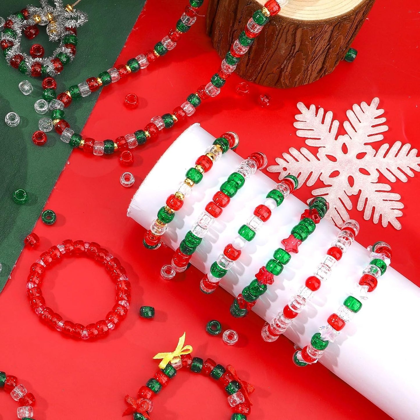 UPINS 1200Pcs Christmas Pony Beads Friendship Plastic Small Hair Beads Red Green White Pony Beads for Necklace Supplies (Christmas)