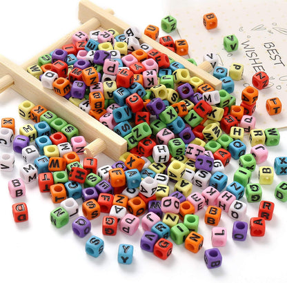 DAHI 400PCS Cube Letter Beads 8mm Alphabet Bead Colorful A-Z Acrylic Letter Beads for Jewelry Making (Color White 8x8mm)