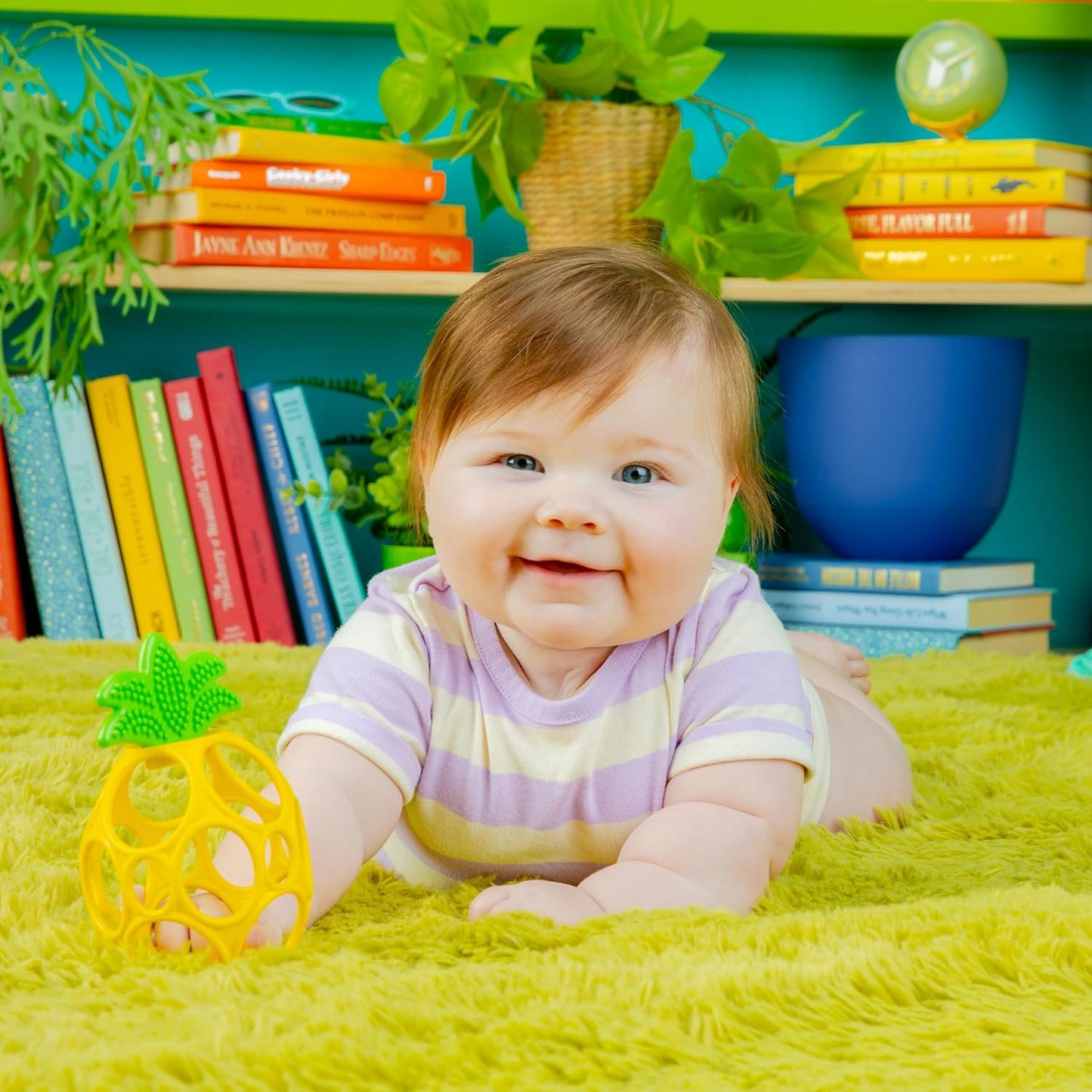 Bright Starts Oball Musical Toy, Jingle & Shake Pal, BPA-Free Easy-Grasp Baby Rattle Toy, Ages Newborn+