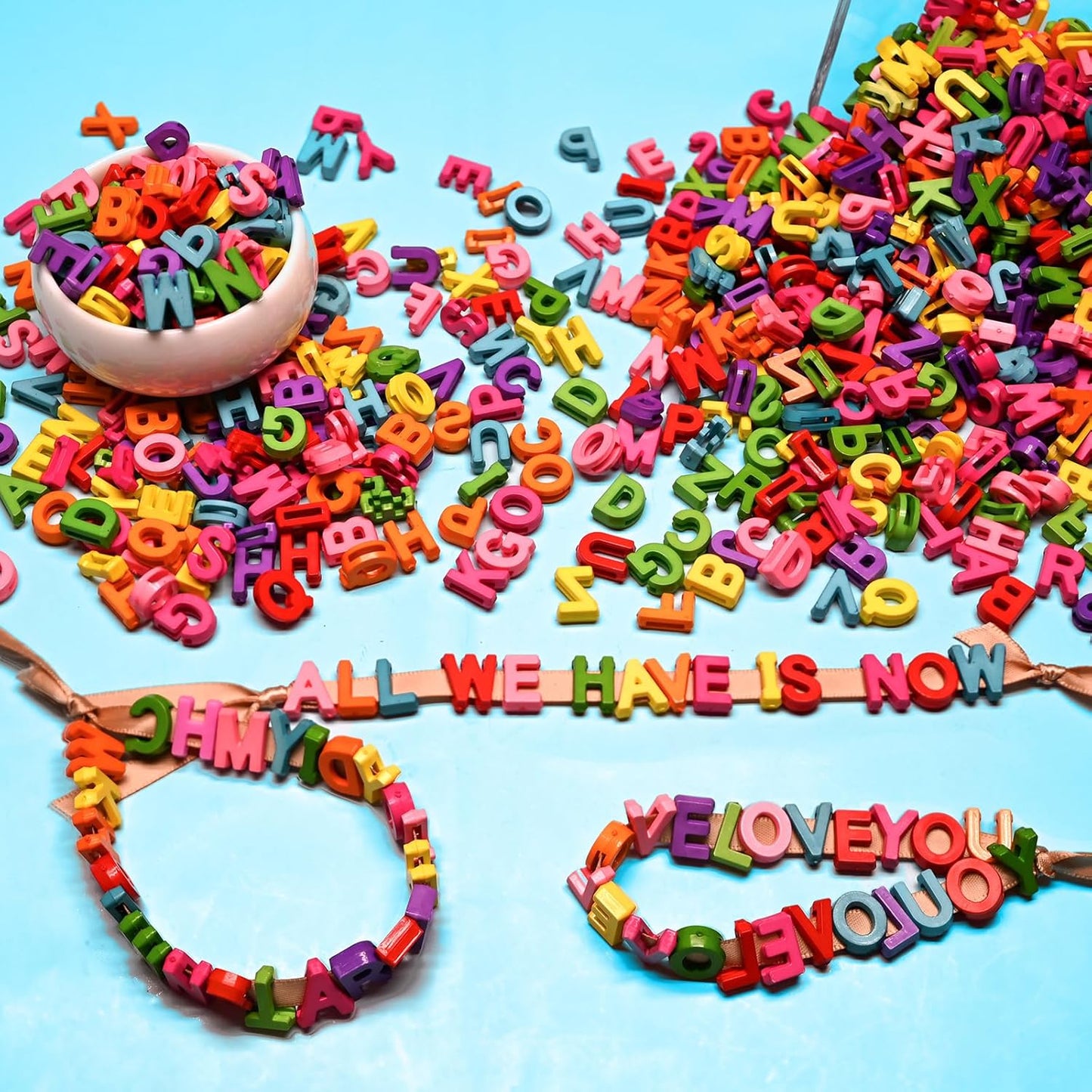 300+ Pieces 9x12mm Big Large Alphabet Letter Beads Charms A-Z Mixed Plastic Shape Loose Bead for Jewelry Making Bracelets Necklaces Key Chains (Classic Solid Colors)