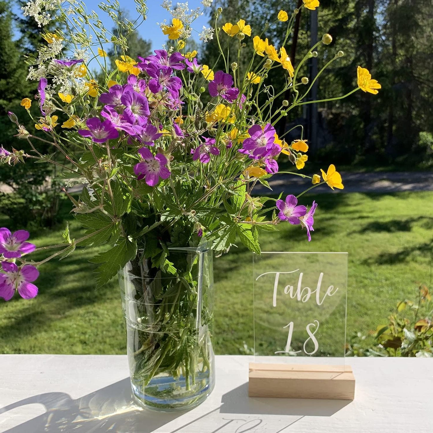 UNIQOOO 10 Pack 4" Gold Birch Wood Stands for Wedding Acrylic Sign, Wood Table Number Holders for 1/8 Thick Acrylic Sheets | Wedding Display Stand, Card Holder for Bar Menu, Retail Sign, Party