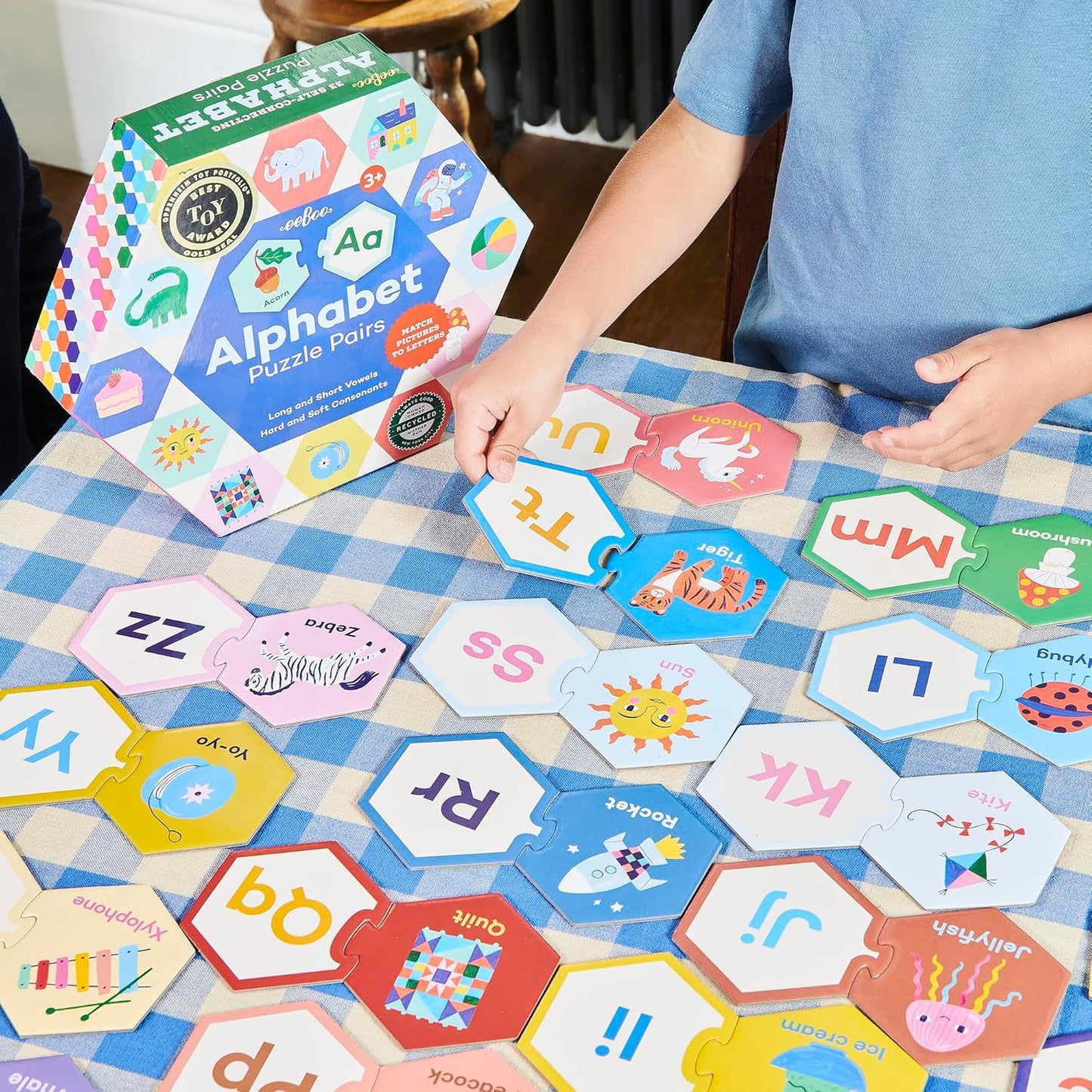 eeBoo Hexagon Puzzle Pairs - Rhyming Words, 33 Self-Correcting Pairs, Match Sounds to Images, Pre-Reading Activity for Preschool Kids Ages 3 and up