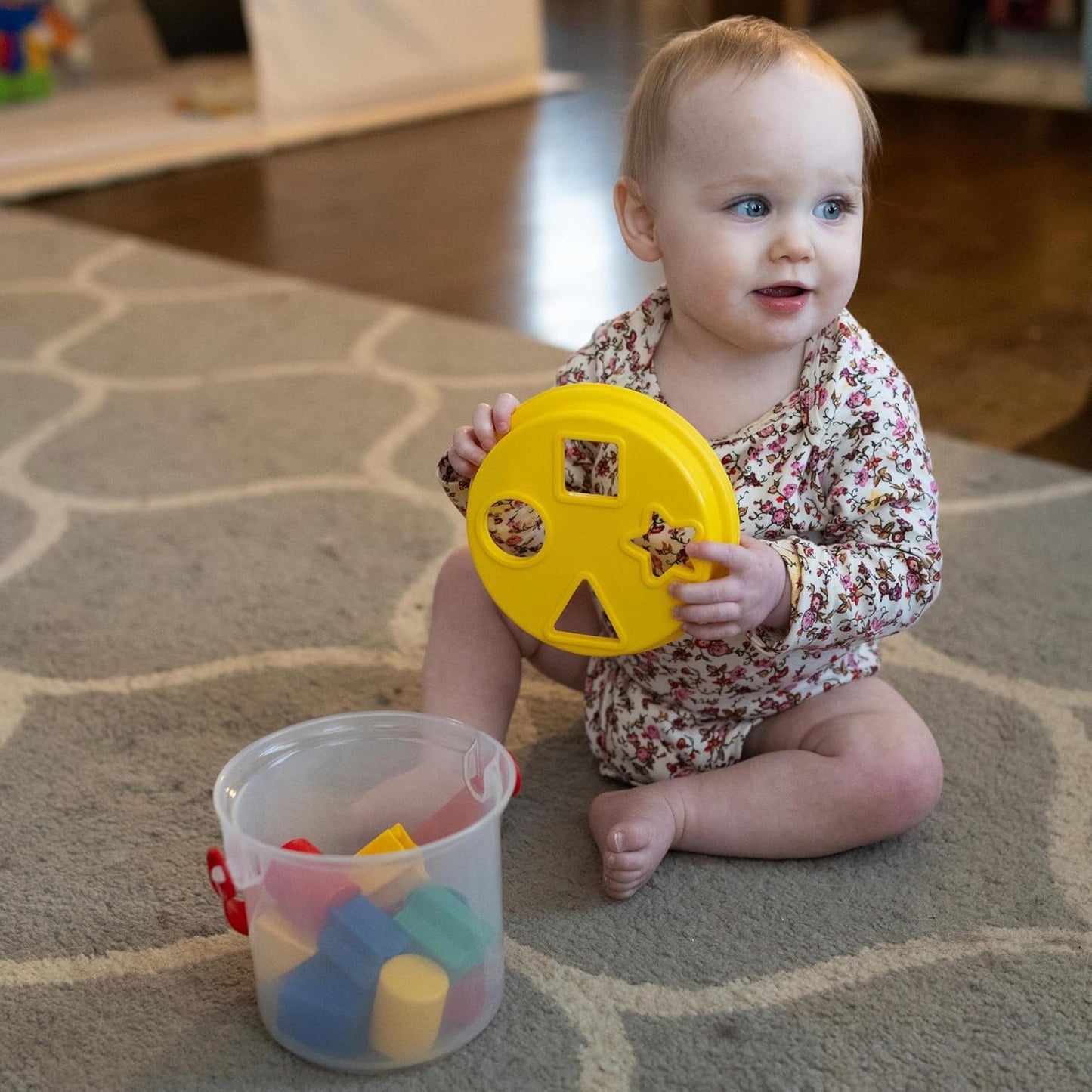 Shape Sorter Bucket – 12-Piece Toddler Math & Fine Motor Skills Toy, Special Needs-Friendly Sorting and Matching Activity