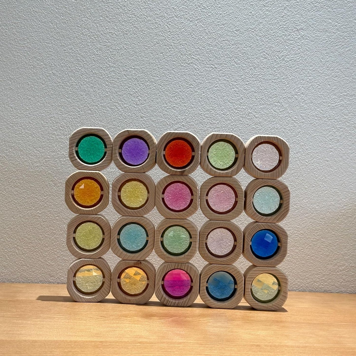 20PCS Wooden Gem Blocks Stacking Toys,Colorful Acrylic Windows Blocks, Rainbow Crystal Acrylic Building Cubes Educational Sensory Training Crystal Toys (20PCS Round Gem Blocks)