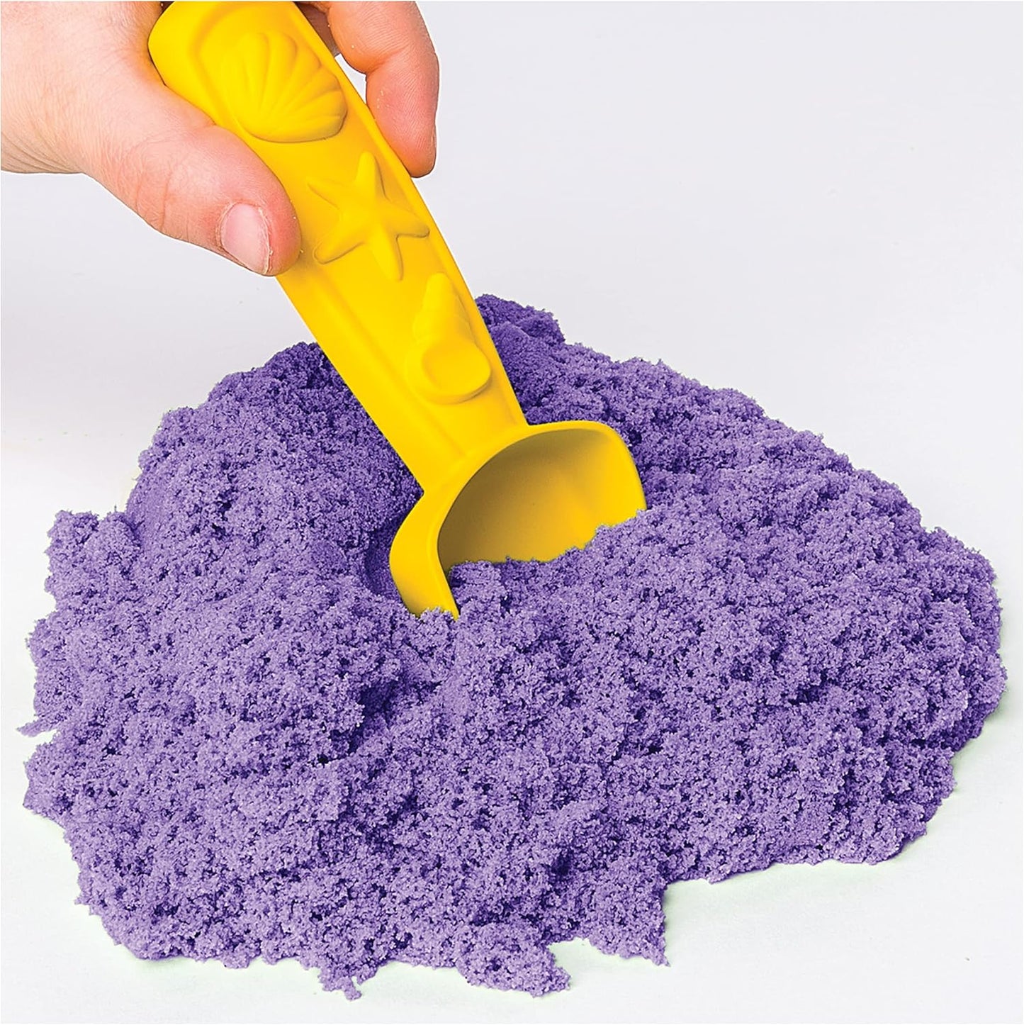 Kinetic Sand, Sandbox Playset with 1lb of Green and 3 Molds, for Ages 3 and up