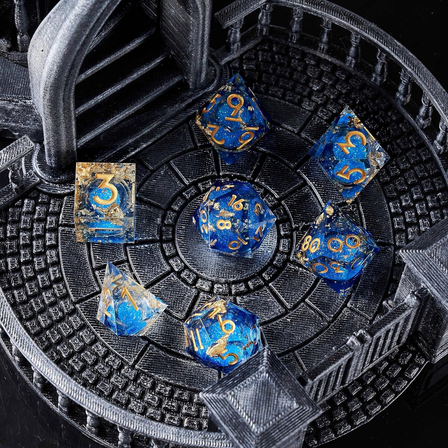 Liquid Core DND Dice Set, 7pcs Sharp Edge Dice for Role Playing Dungeons and Dragons Ttrpg with Gift Box, Handmade Resin D&D Dice RPG Role Playing Games Dice Set(Blue Gold)