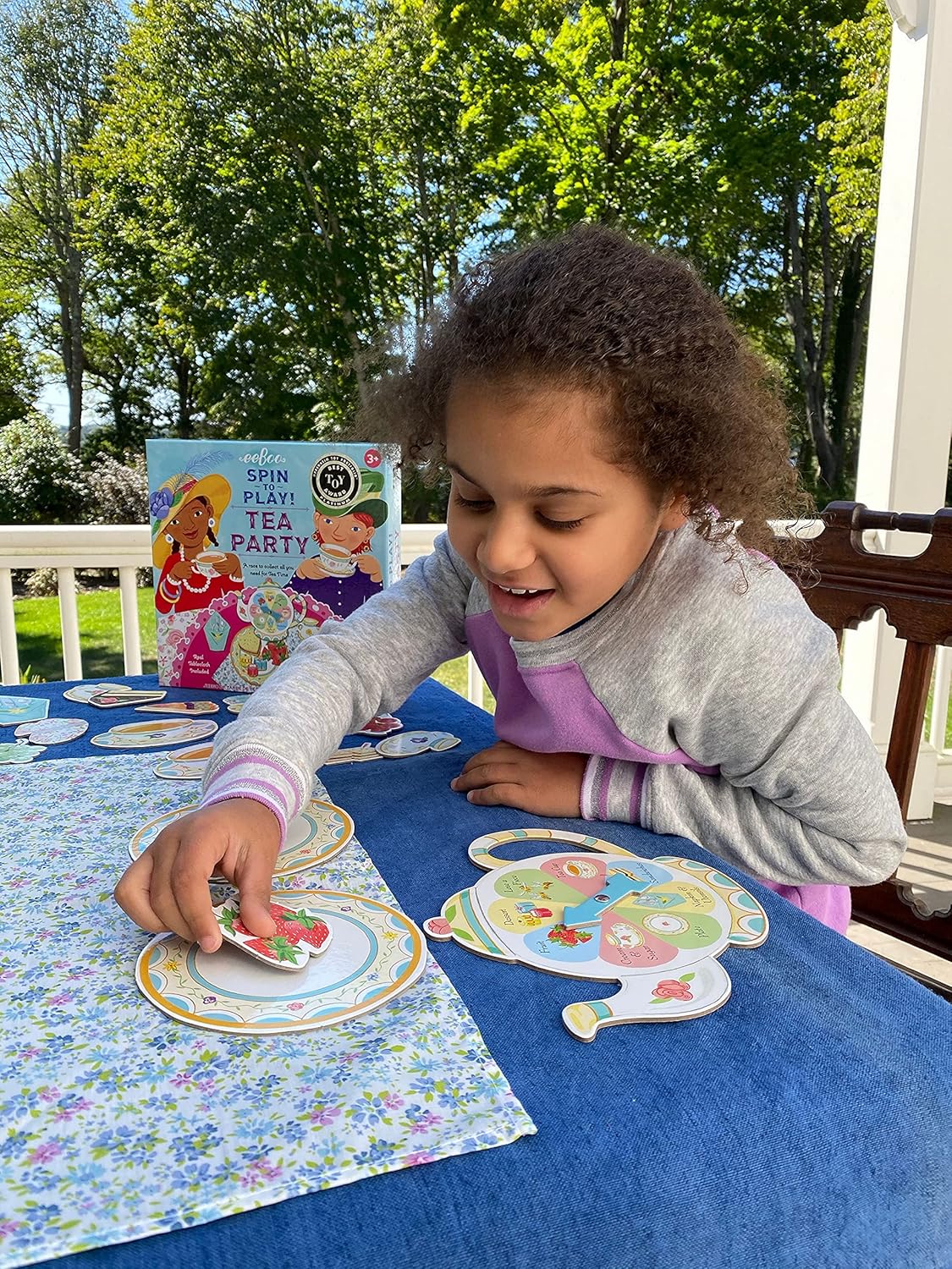 eeBoo Build a Robot Spinner Game - Award Winning Number Matching Robot Building Game, Screen-Free Fun for 2-4 Players, Kids Ages 3 and up